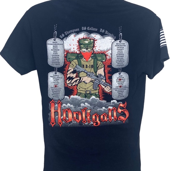 Gildan Men’s Graphic Military T-shirt M Black Hooligan’s 2ND BN 10TH INF REG. - Picture 3 of 11